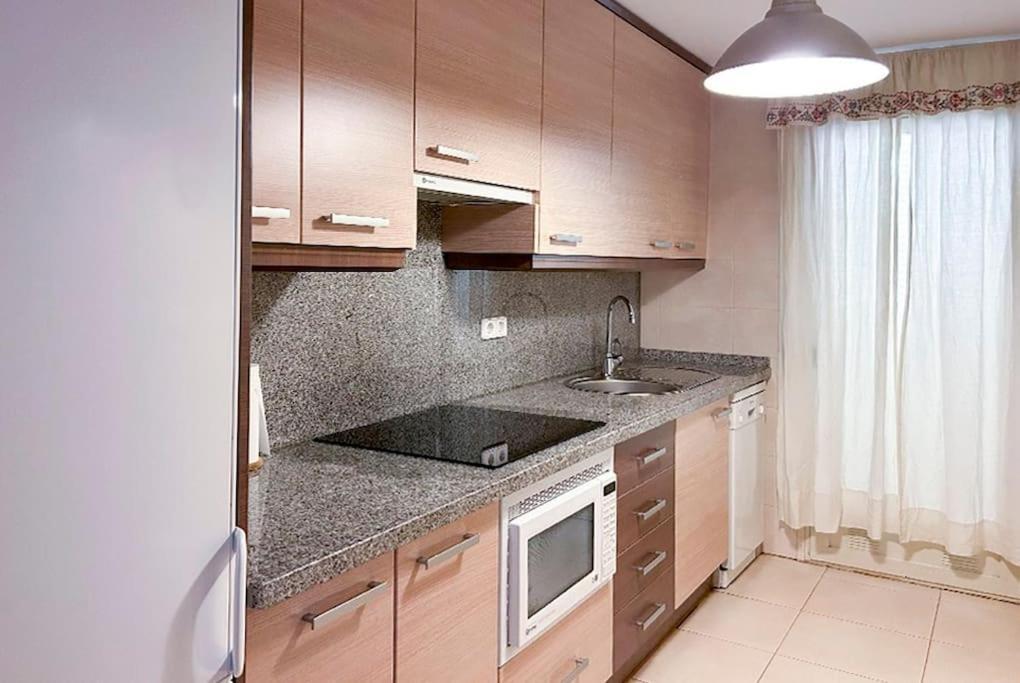 Piso Bajo 3 Habitaciones 2 Banos Y Gran Terraza Denia Eksteriør bilde
